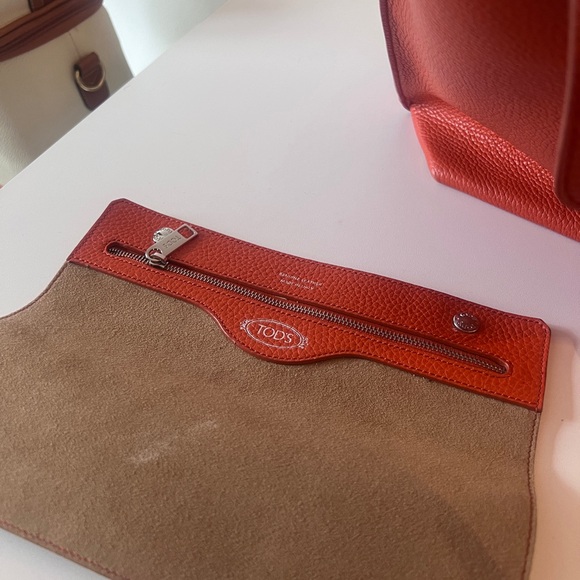 Tod's Vibrant Orange Leather Tote - Picture 5 of 9